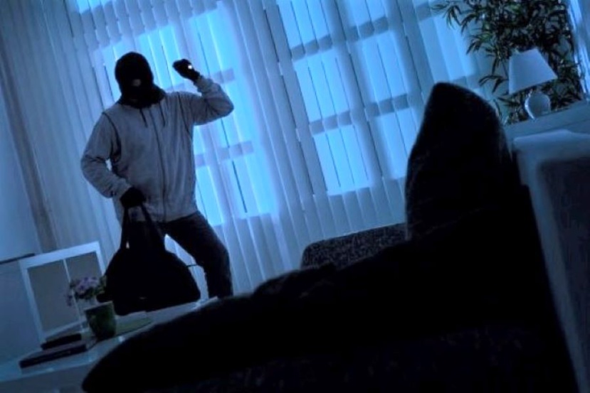 L'un des cambrioleurs a été interpellé alors qu'il sortait du pavillon. Son complice qui faisait le guet a également été arrêté - Illustration Adobe Stock