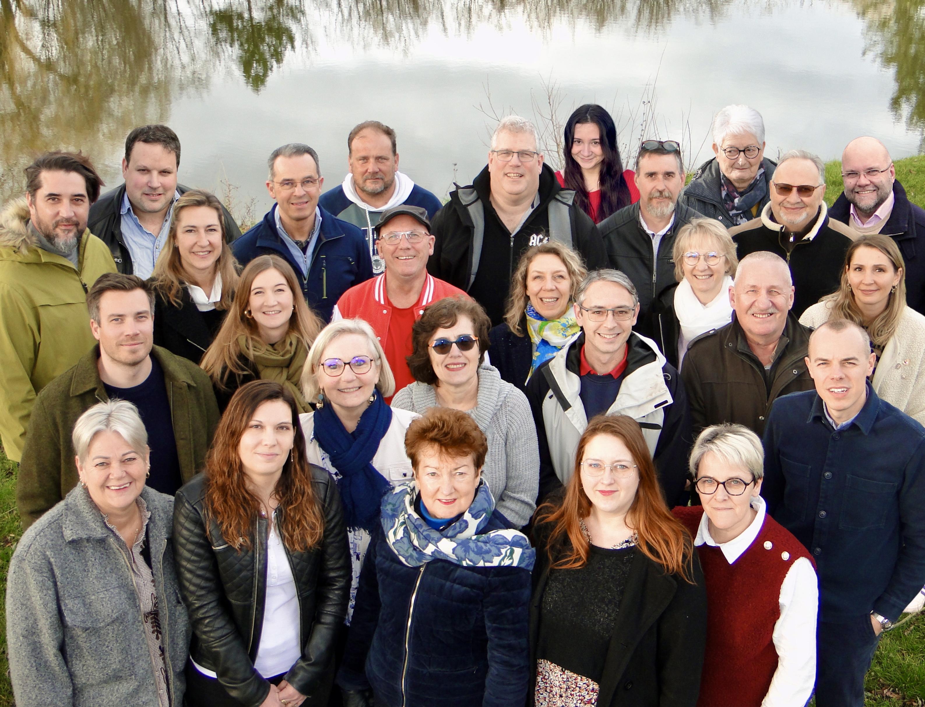 La liste « Agir pour vous, réussir avec vous ! », emmenée par Claire Loust, est composée d’une équipe mêlant élus sortants et nouveaux visages.- Photo fournie par la liste