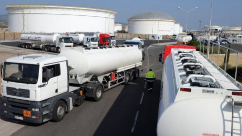 Réapprovisionnement en carburant : les camions-citernes autorisés à circuler ce week-end