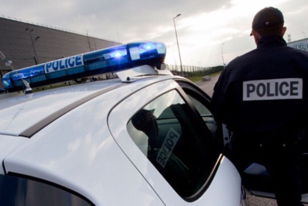 Les policiers ont pris en chasse le conducteur qui venait de commettre une infraction afin de procéder à son interception - Illiustration Adobe Stock