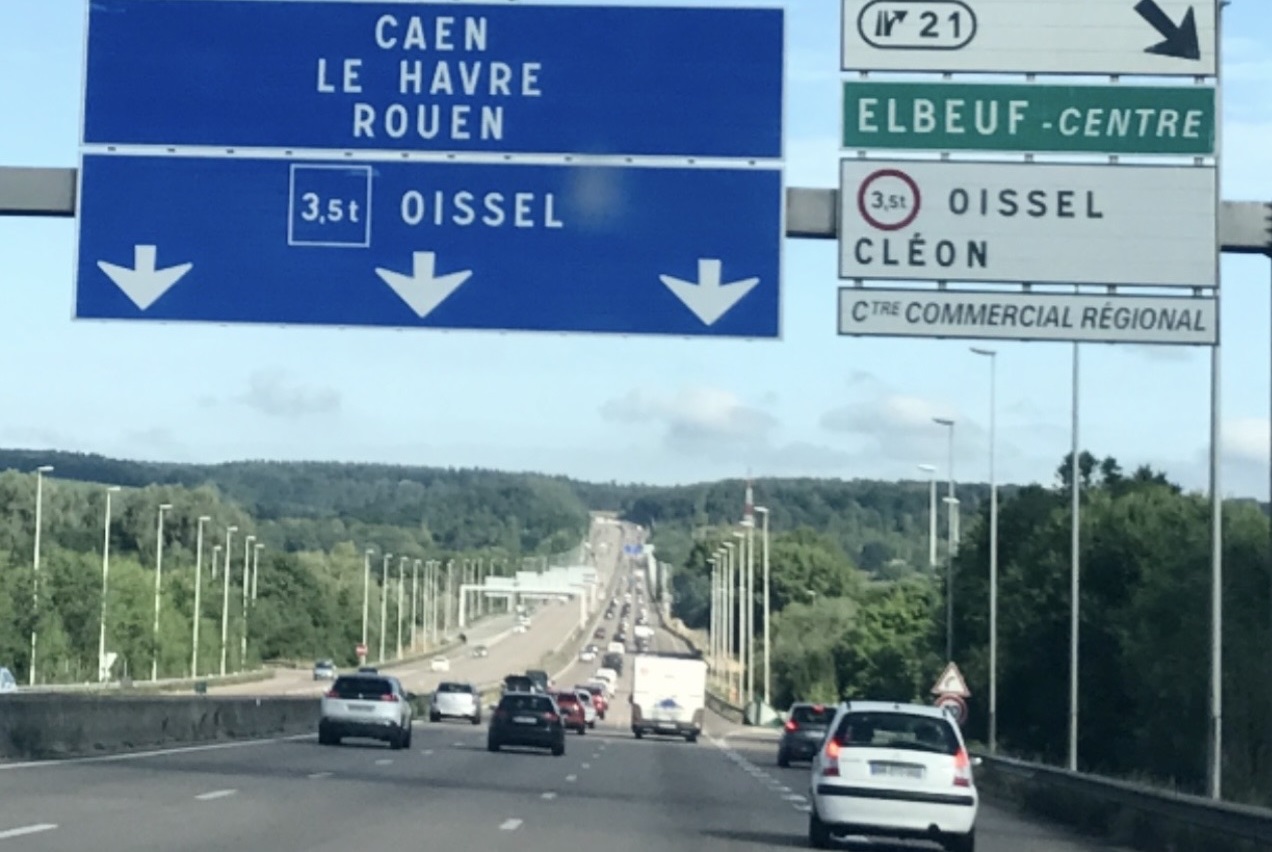 Comme lors du week-end prolongé du 1er mai, le trafic devrait être relativement dense sur l'autoroute A13  en direction de la Normandie - Illustration © infonormandie