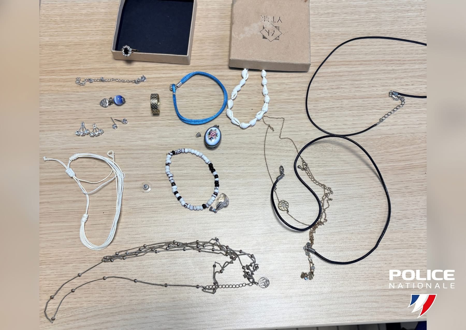 Des bijoux retrouvés près de Rouen : la police lance un appel à témoins