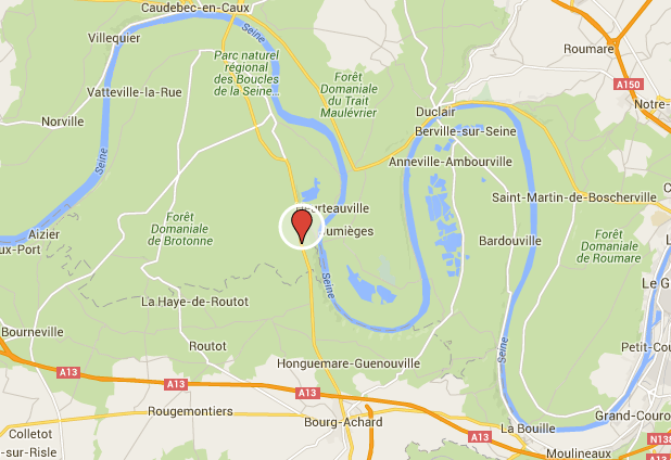 Seine-Maritime : un poids-lourd couché, la D913 coupée entre La Mailleraye et Bourg-Achard