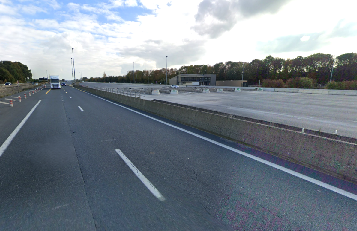 Entre le 22 juin et le 10 juillet, la circulation sera progressivement basculée sur le nouvel axe central de l’autoroute A13, à l’emplacement de l’ancienne barrière de péage.