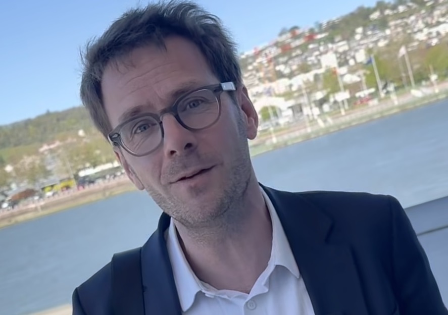 Nicolas Mayer-Rossignol dit vouloir continuer à faire preuve de transparence sur l’évolution de son état de santé