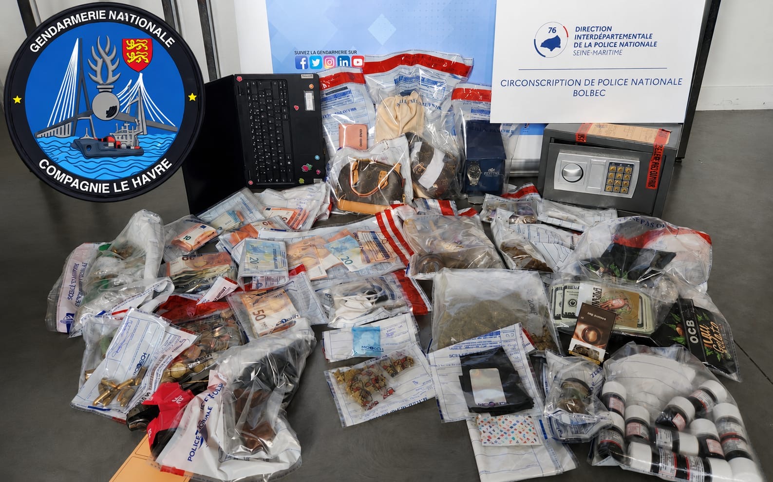 Les saisies opérées lors des perquisitions par les enquêteurs dans le cadre de ce trafic ont été fructiueuses - Photo ©gendarmerie76