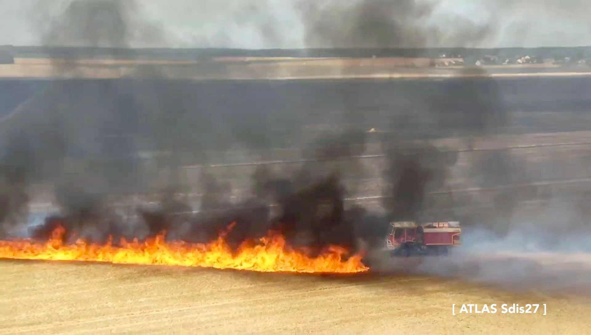Feux de récoltes et de végétation : une journée hors norme pour les sapeurs-pompiers de l’Eure