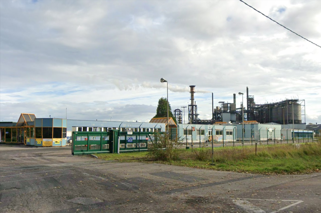 L’entreprise Cabot Carbonne, implantée à Lillebonne, produit du noir de carbone, une matière première utilisée notamment dans le caoutchouc, les peintures, les encres et les plastiques.
