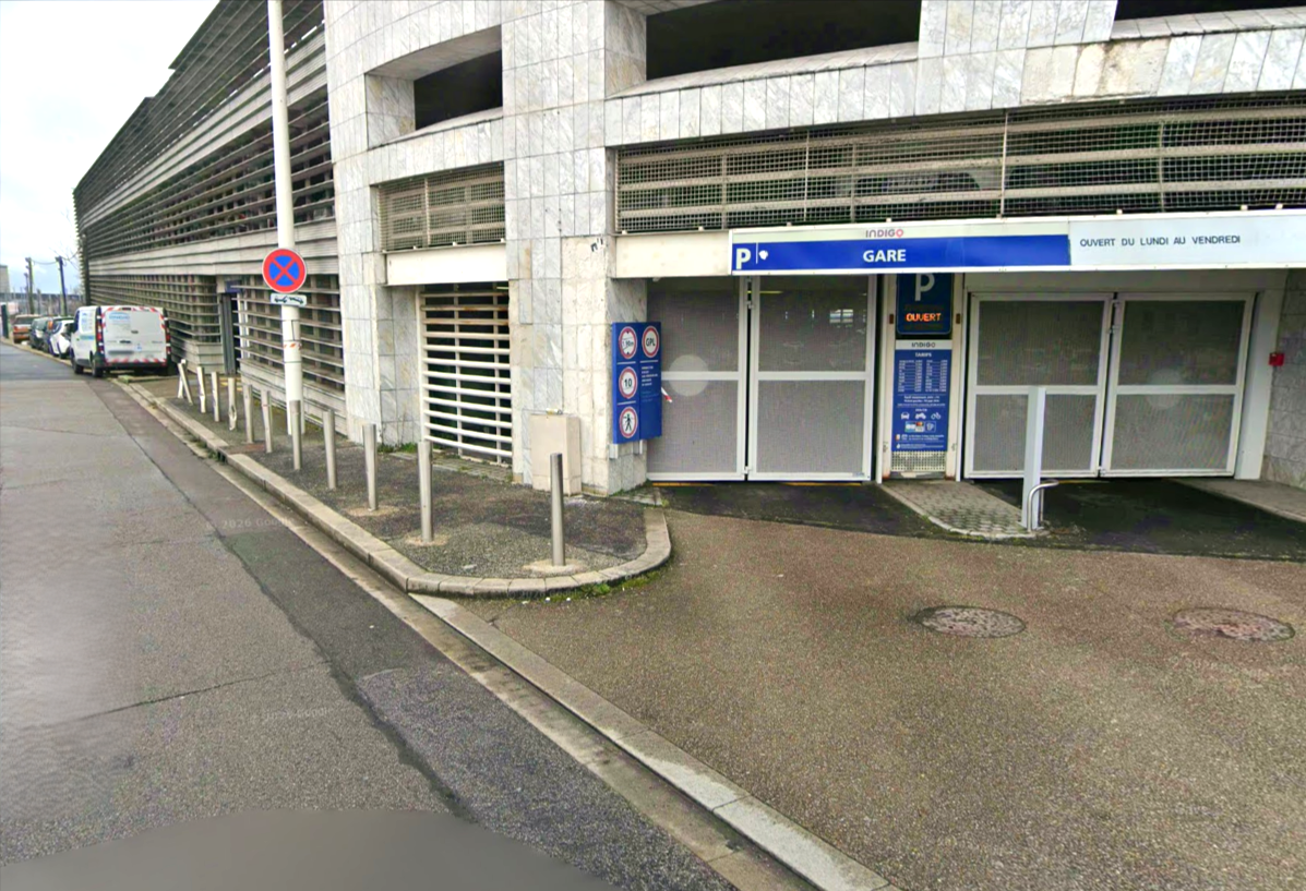 Les faikts se sont produits dans le secteur du parking de la gare de Mantes-la-Ville - Illustration ©Google Maps
