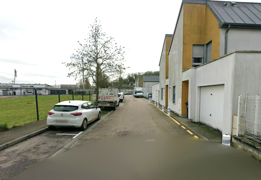 Les deux ados, interpellés rue des Prairies à Canteleu, étaient installés à l'arrière d'une voiture signalée volée depuis le 29 mai dernier - Illustration © Google Maps