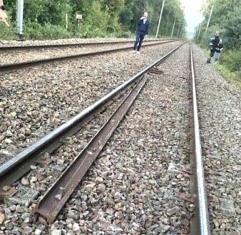 « A ce stade, l’hypothèse principale est celle de la présence - sur un des rails de la voie - d’un morceau de rail, qui pourrait être à l’origine de ce déraillement », selon le procureur de la République de Rouen, Sébastien Gallois - Photo publiée sur le compte X de Spotting_92