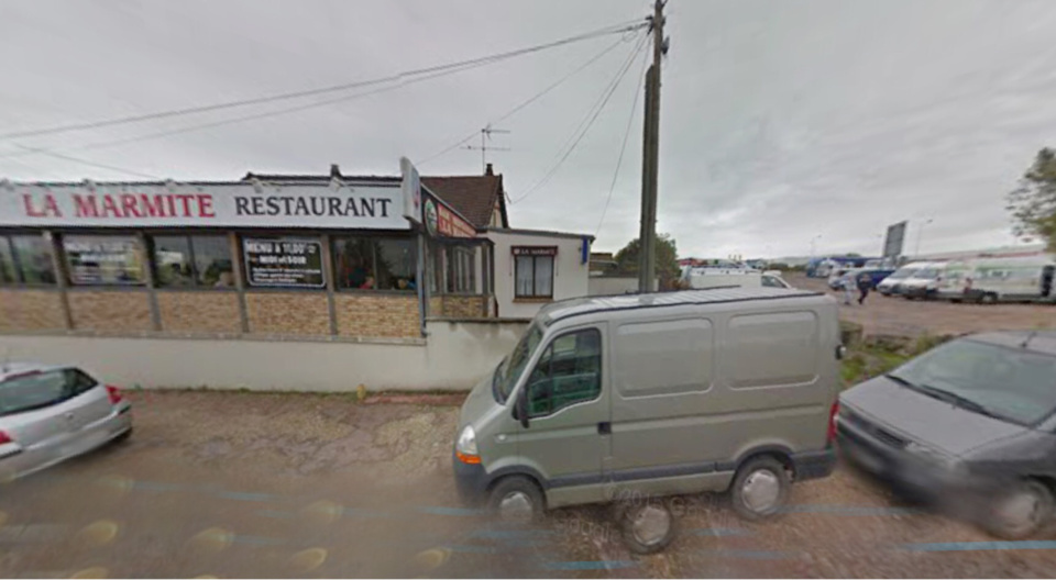 Le voleur a siphonné des poids-lourds gares sur le parking du restaurant (illustration@Google Maps)