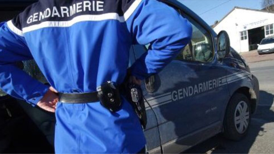 Eure : une voiture volée à Ménilles retrouvée partiellement dépouillée a Houlbec-Cocherel