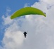 Un parapentiste chute de 20 mètres et reste suspendu dans un arbre au Marais-Vernier (Eure)