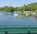 Un plaisancier secouru, son voilier échoué sur un banc de sable sur la Seine à Vernon