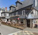À  Étretat, incendie au restaurant La Flottille : 70 personnes évacuées, 5 incommodées