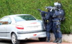 Retranché chez lui, dans les Yvelines, il menace de tuer son père : le forcené se rend aux policiers du RAID 