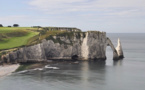 Étretat : trois promeneurs piégés par la marée secourus au Trou à l’homme