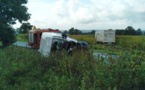 Accident de la route à Ménerval : un conducteur coincé sous son véhicule, gravement blessé