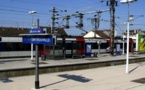 Yvelines : une policière blessée à coup de couteau en portant secours à une personne âgée agressée dans le RER