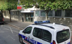 Yvelines. A Poissy, il lance un cocktail Molotov sur une voiture de police devant le commissariat