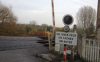 Un camion bloque les voies et les trains pendant une heure à Chanteloup-les-Vignes