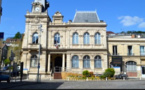 Yvelines : contre la hausse des impôts locaux, ils manifestent devant la mairie de Meulan