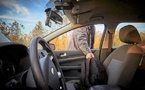 Yvelines. Aux Mureaux, elle reconnaît son sac, volé dans sa voiture, dans la main d’un inconnu