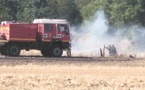 Doudeauville-en-Vexin : trois agriculteurs épaulent les pompiers pour stopper un feu de 8 hectares