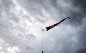 Rafales de vent et mer agitée : appel à la prudence pour les usagers de la mer en Normandie