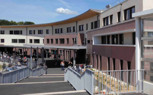 Yvelines : une croix gammée peinte sur la grille d'un collège aux Essarts-le-Roi