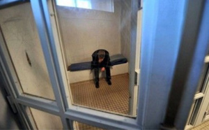 Evreux : il vient tambouriner dans la porte de son ex-concubine, il est placé en garde à vue