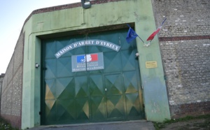 Bernay : un cambrioleur surpris en pleine nuit par sa victime le téléviseur dans les bras