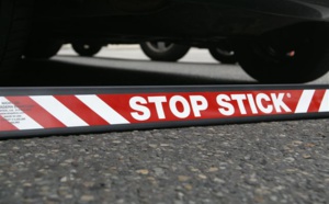 Evreux : à bord d'une voiture volée, deux jeunes gens tentent d'échapper à un contrôle de police