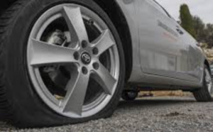 Rouen : suspecté d'avoir crevé les pneus de 23 voitures, il est écroué pour une autre affaire de dégradations