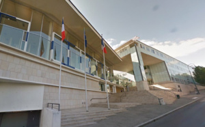 Francois Hollande à Pontoise mardi 7 février pour inaugurer le service d'accueil unique du justiciable 