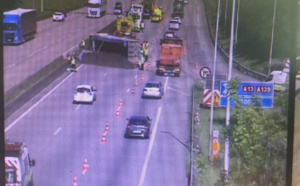Un semi-remorque couché sur l'A13 à Oissel (Seine-Maritime) : trafic très perturbé en direction de Rouen 
