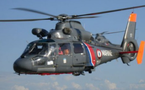 Un surfeur en difficulté dans une mer déchaînée hélitreuillé au large d'Étretat