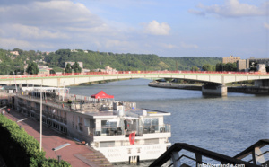Rouen : le cadavre d'un homme flottant dans la Seine, découvert près du pont Jeanne d'Arc 
