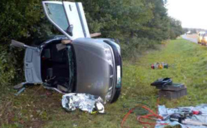 Perte de contrôle à Étrépagny : la conductrice est choquée, son enfant de 3 ans est indemne 