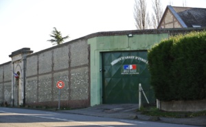 Eure : surpris en train de balancer une "chaussette" par-dessus le mur de la prison d'Evreux