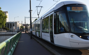 Collision entre une rame de métro et une voiture à Petit-Quevilly : la conductrice désincarcérée par les pompiers 