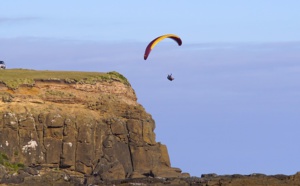 Octeville-sur-Mer (Seine-Maritime) : un parapentiste secouru après avoir heurté une falaise