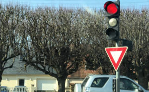 Rouen : carton rouge pour 13 conducteurs, verbalisés pour non respect des feux tricolores