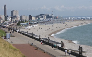Seine-Maritime : une sexagénaire succombe en se baignant sur la plage du Havre
