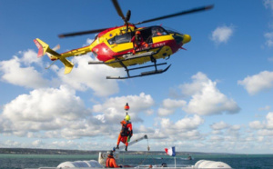 Deux adolescents à la dérive sur des bouées ont été secourus près des falaises de Jullouville (Manche)
