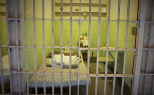 Rouen : un détenu de la maison d’arrêt met le feu à sa couverture, la cellule enflamme 