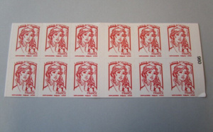 21 600 faux timbres postaux en provenance de Hong-kong saisis par les douaniers de Roissy 