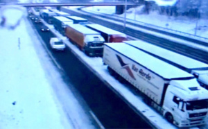 Neige et verglas : la circulation des poids-lourds est réglementée en Normandie