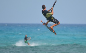 Fécamp : un bénévole de la SNSM blessé légèrement en portant assistance à deux kite-surfeurs